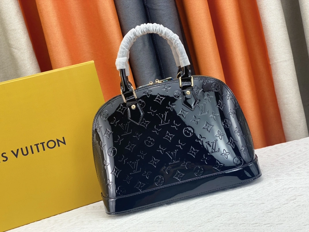 Louis Vuitton AAA Quality Handbags For Women Sophisticated 9967 - Image 3