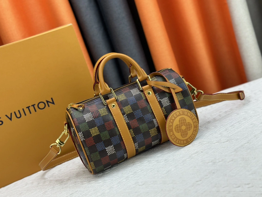 Louis Vuitton AAA Quality Handbags For Women UrbanStyle 8570