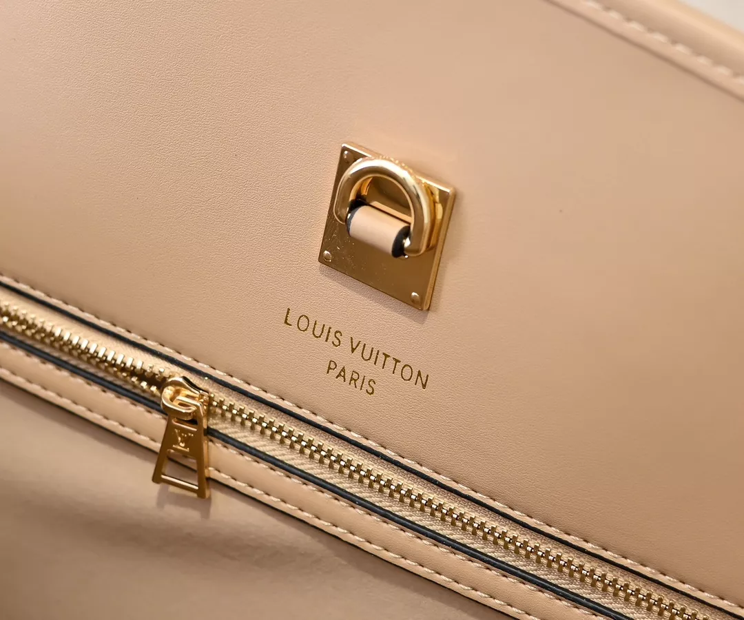 Louis Vuitton AAA Quality Handbags For Women Vibrant 5321 - Image 7