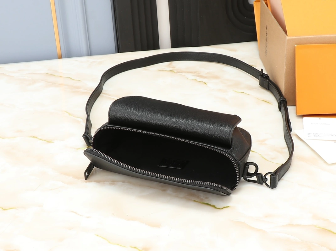 Louis Vuitton AAA Quality Messenger Bags For Unisex Compact 3270 - Image 8