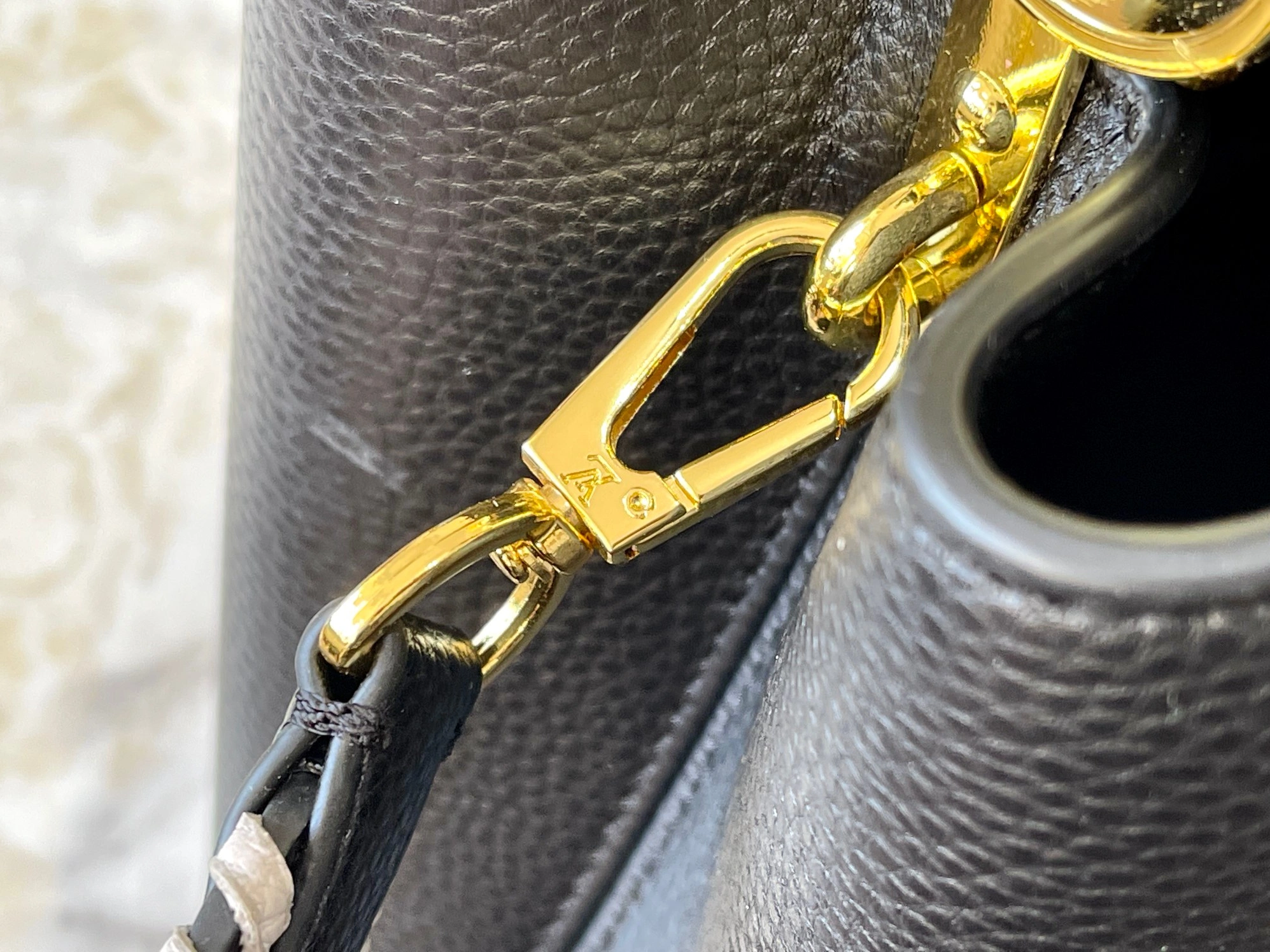 Louis Vuitton AAA Quality Messenger Bags For Women BestValue 9695 - Image 7