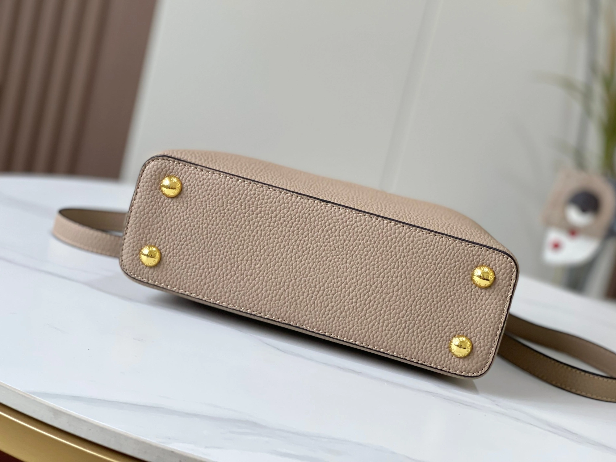 Louis Vuitton AAA Quality Messenger Bags For Women Functional 8078 - Image 4