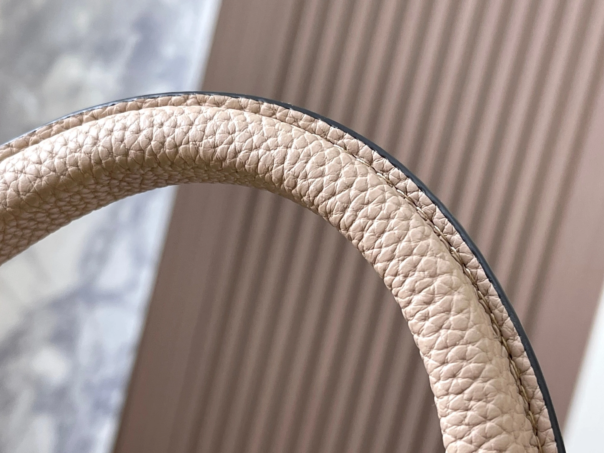 Louis Vuitton AAA Quality Messenger Bags For Women Functional 8078 - Image 7