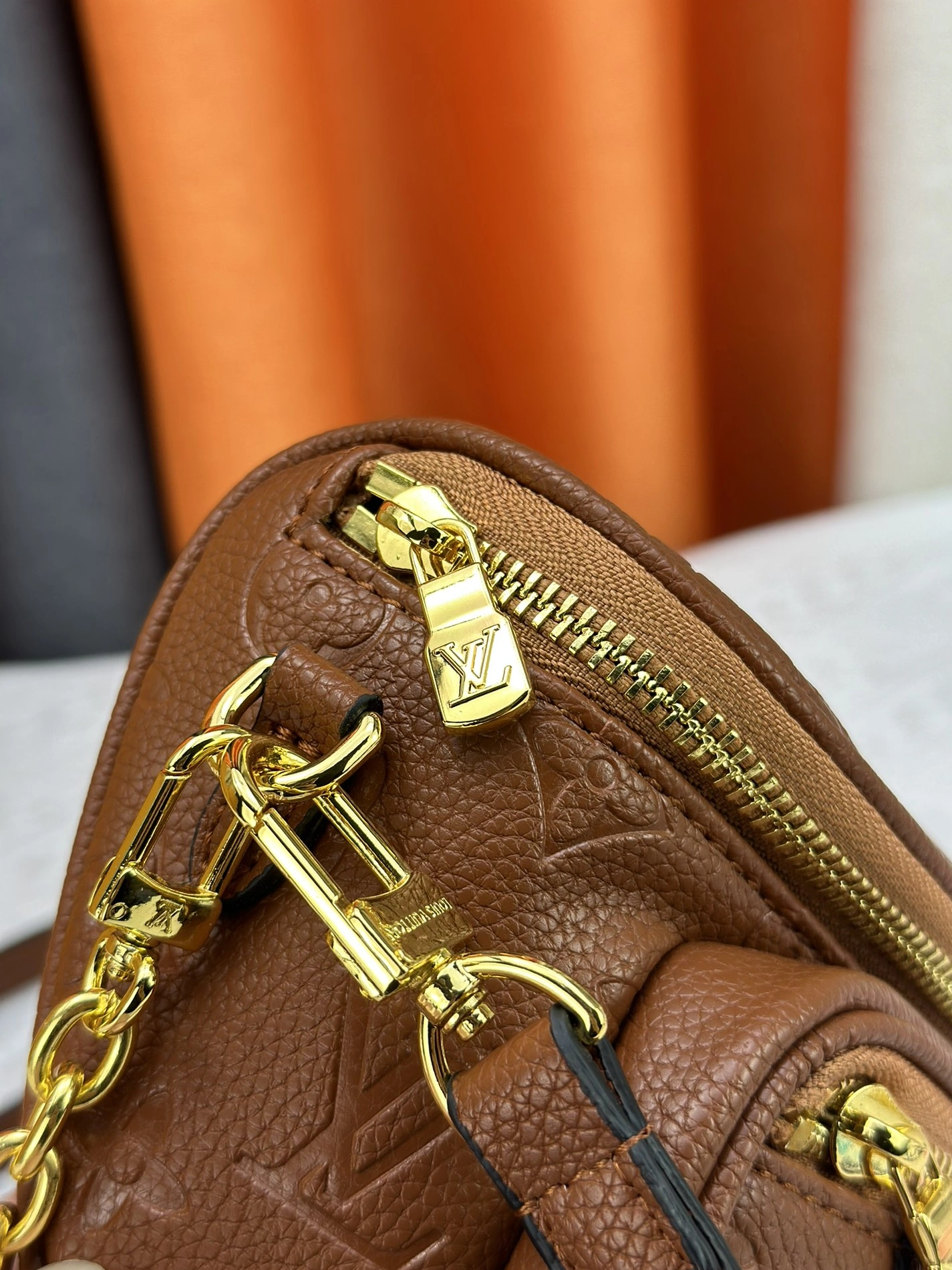 Louis Vuitton AAA Quality Messenger Bags For Women ModernLook 7015 - Image 7