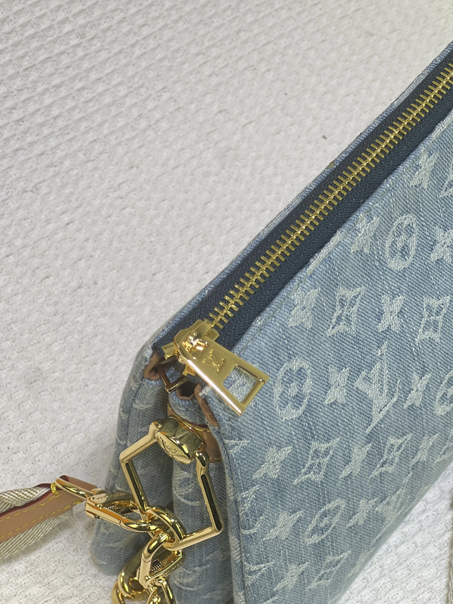 Louis Vuitton AAA Quality Messenger Bags For Women NewStyle 4755 - Image 7