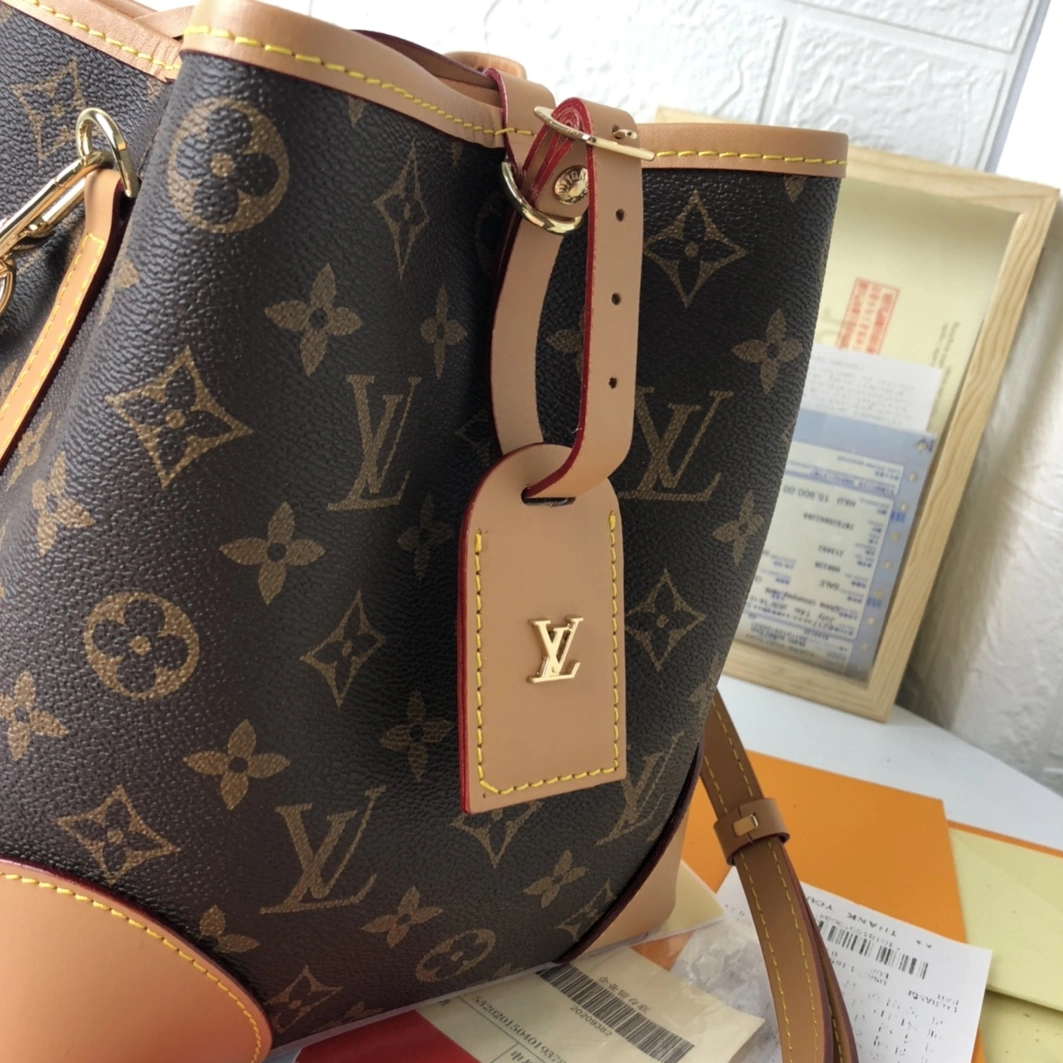 Louis Vuitton AAA Quality Messenger Bags For Women Reliable 2478 - Image 4