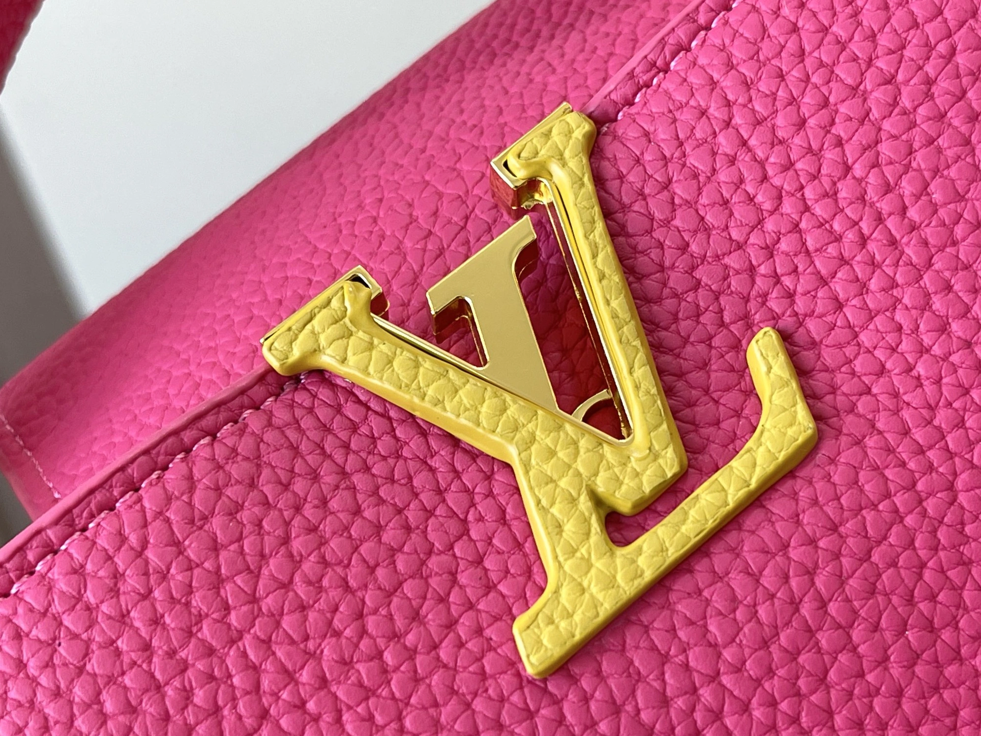 Louis Vuitton AAA Quality Messenger Bags For Women Sophisticated 9348 - Image 5