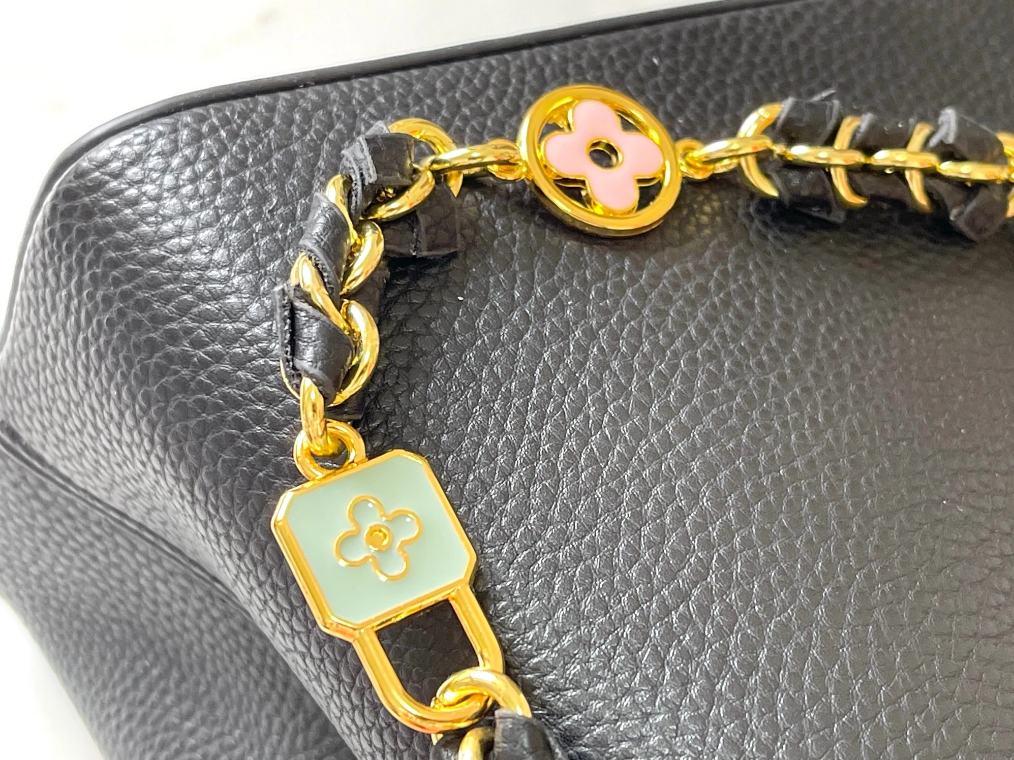 Louis Vuitton AAA Quality Messenger Bags For Women SportInspired 4665 - Image 7