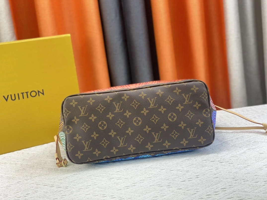 Louis Vuitton AAA Quality Shoulder Bags For Unisex Unique 8263 - Image 5