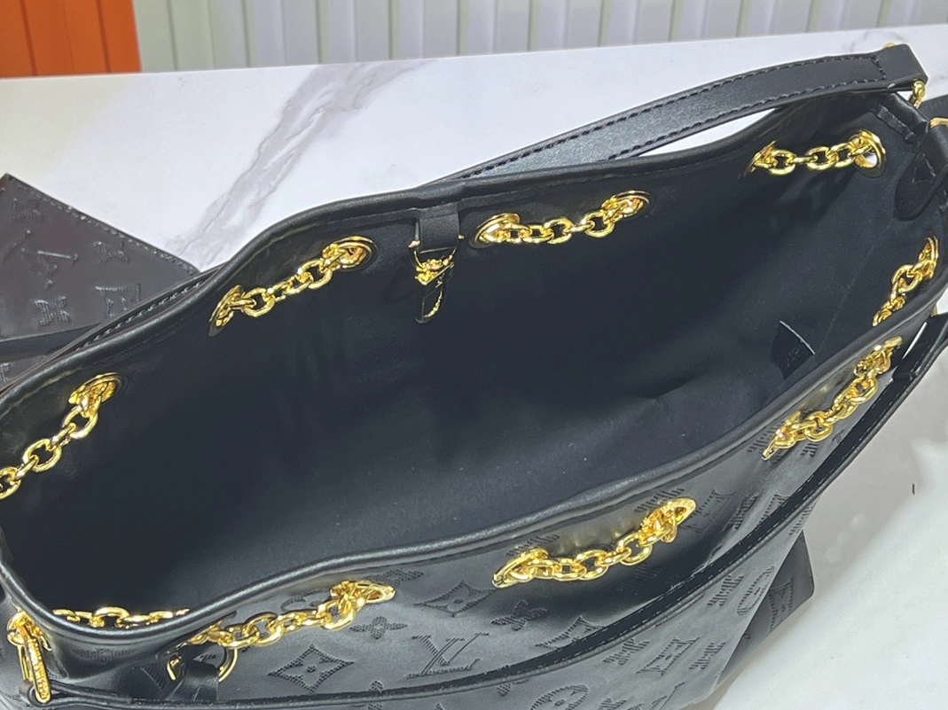 Louis Vuitton AAA Quality Shoulder Bags For Women Comfortable 7444 - Image 7