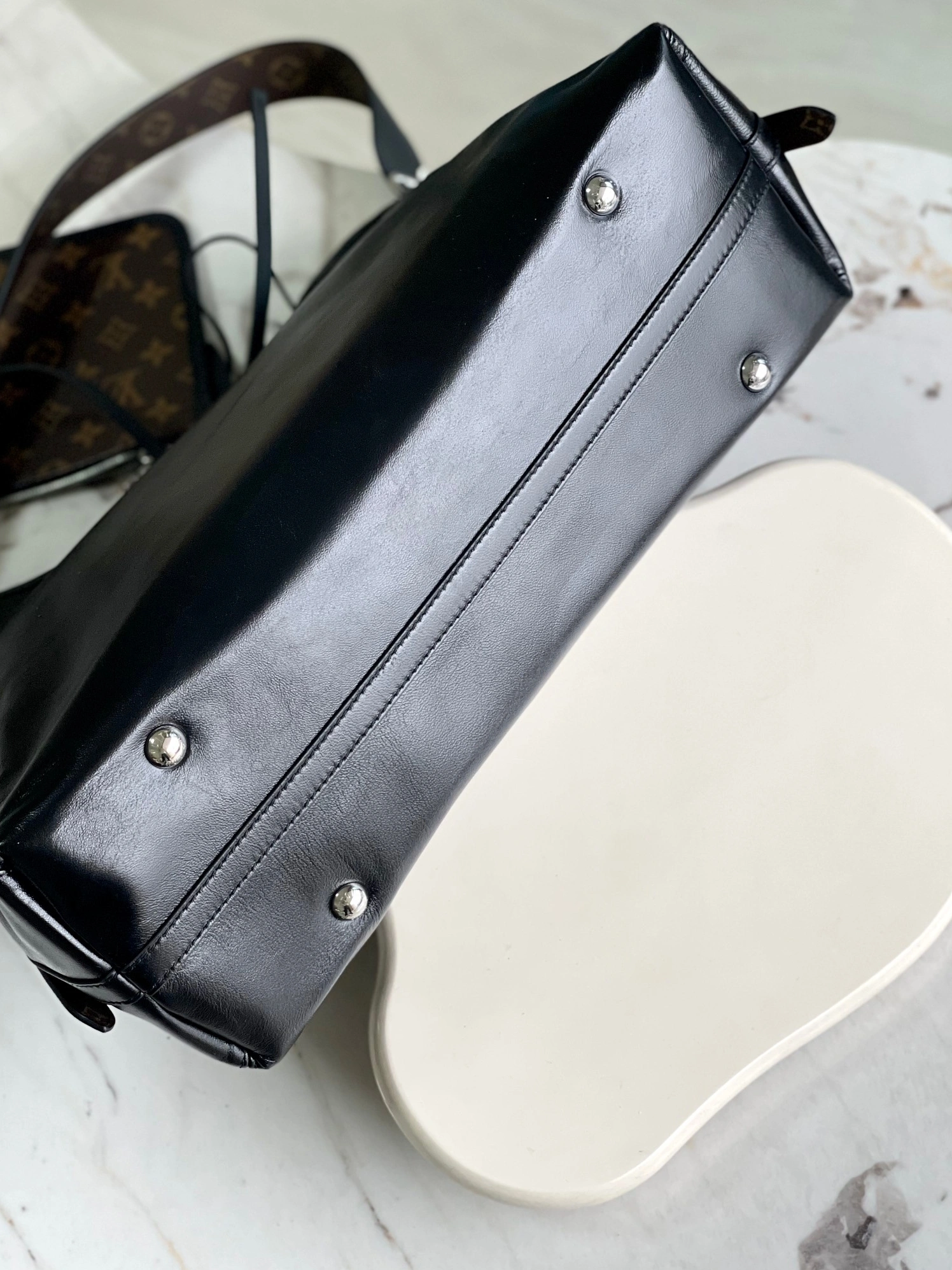 Louis Vuitton AAA Quality Shoulder Bags For Women Compact 9314 - Image 7