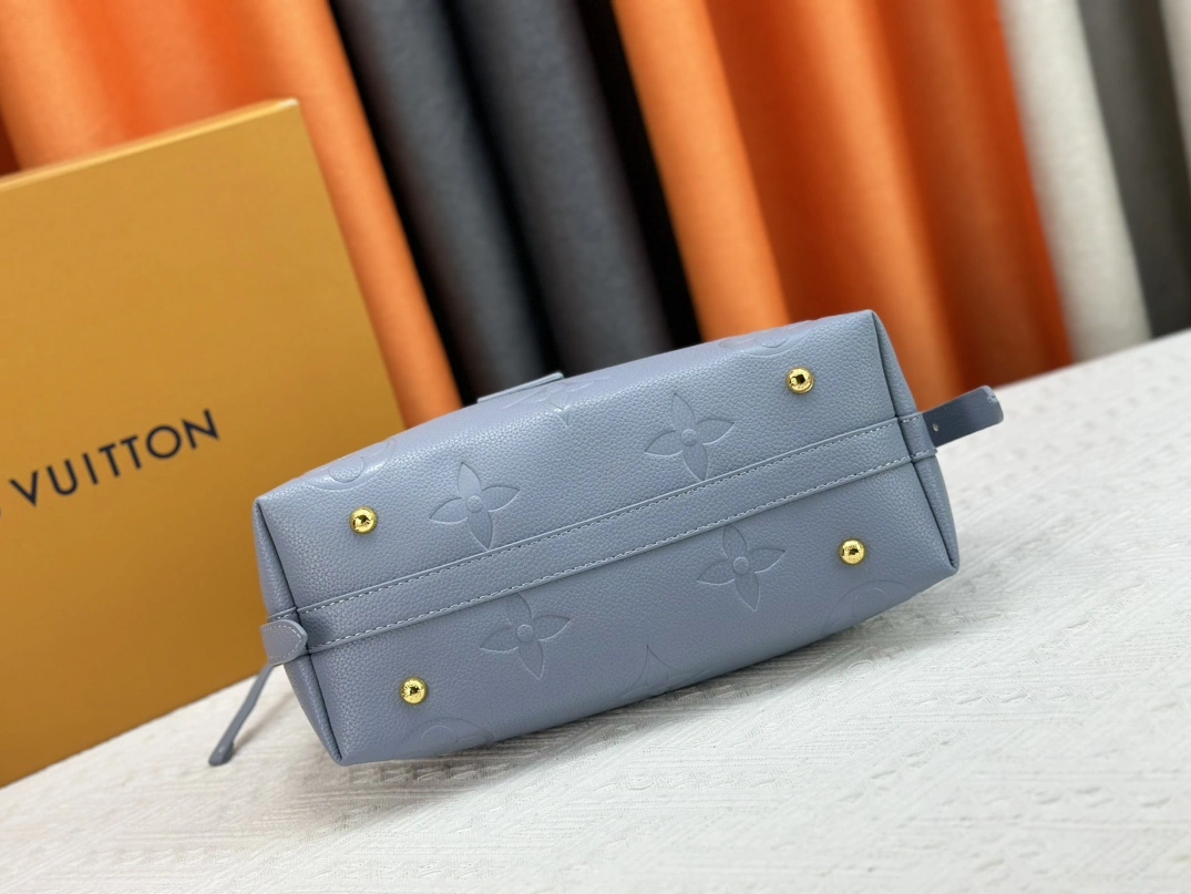 Louis Vuitton AAA Quality Shoulder Bags For Women GoAnywhere 1213 - Image 6