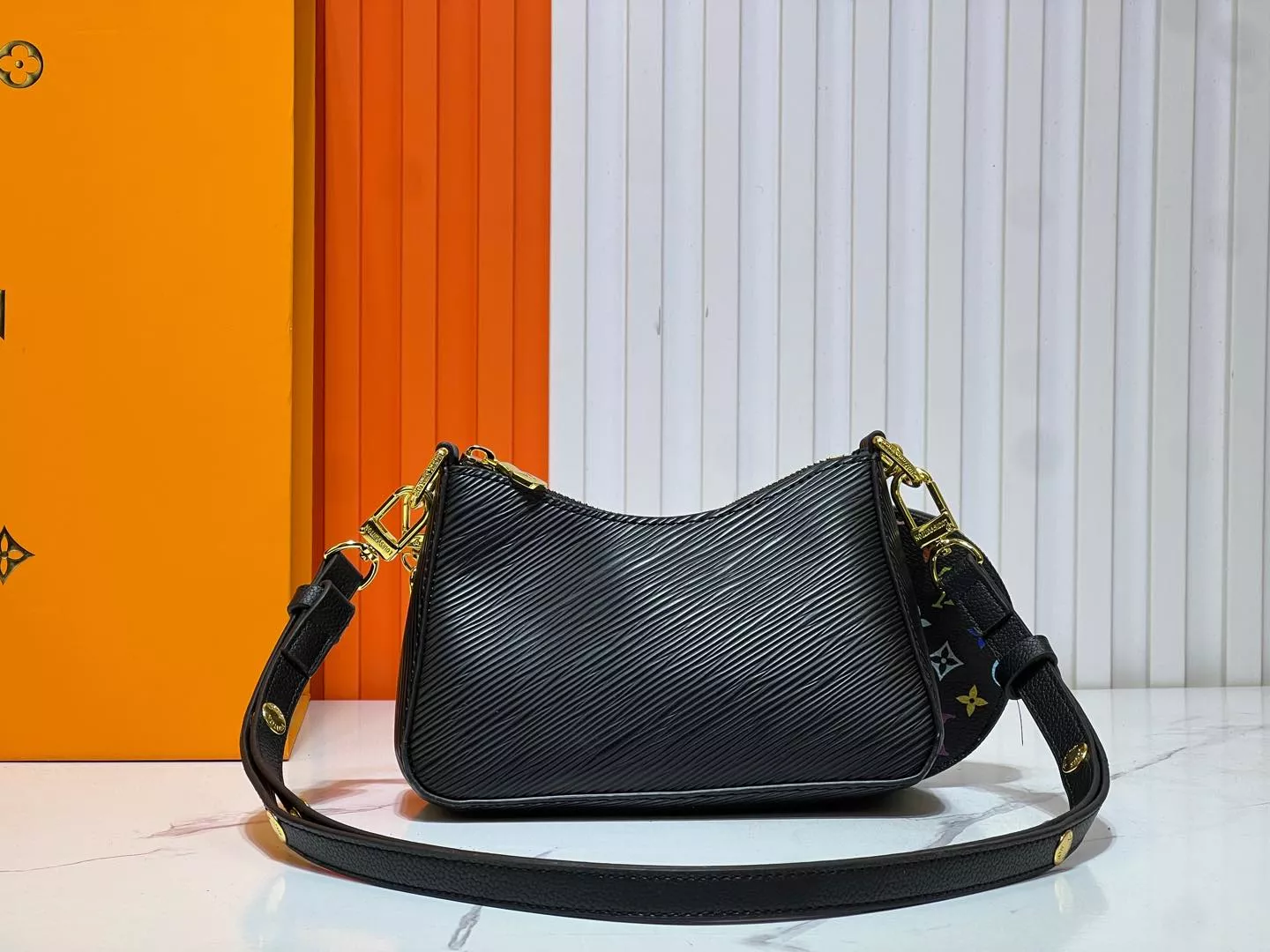 Louis Vuitton AAA Quality Shoulder Bags For Women NewStyle 9827 - Image 6