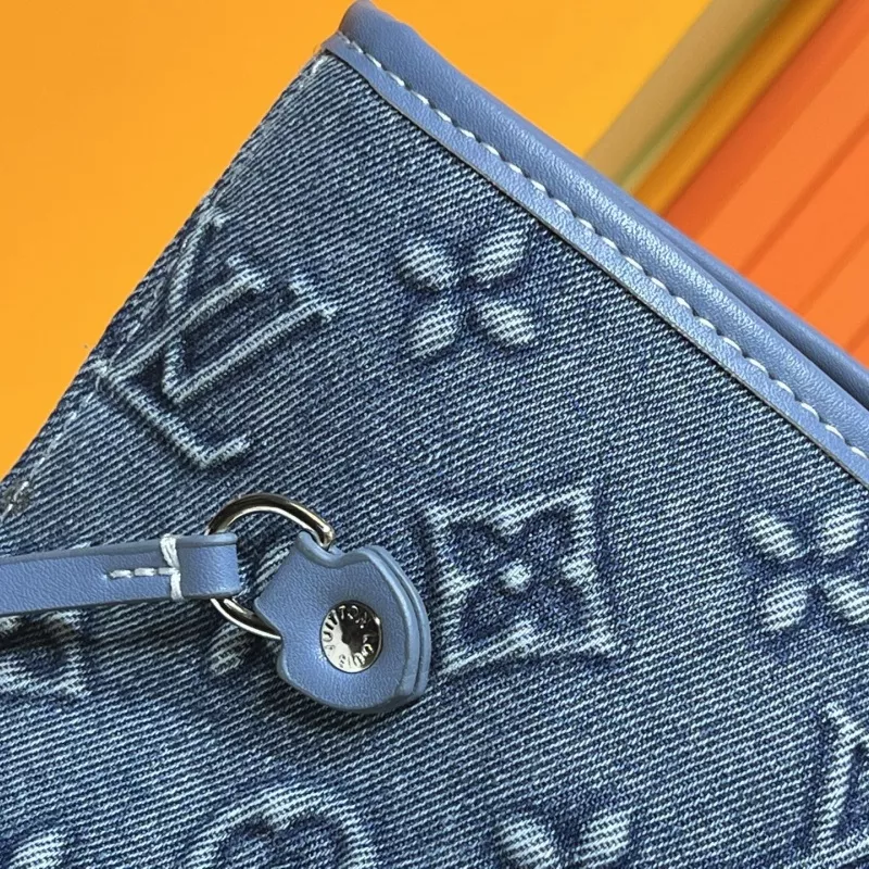 Louis Vuitton AAA Quality Shoulder Bags For Women Practical 3024 - Image 6