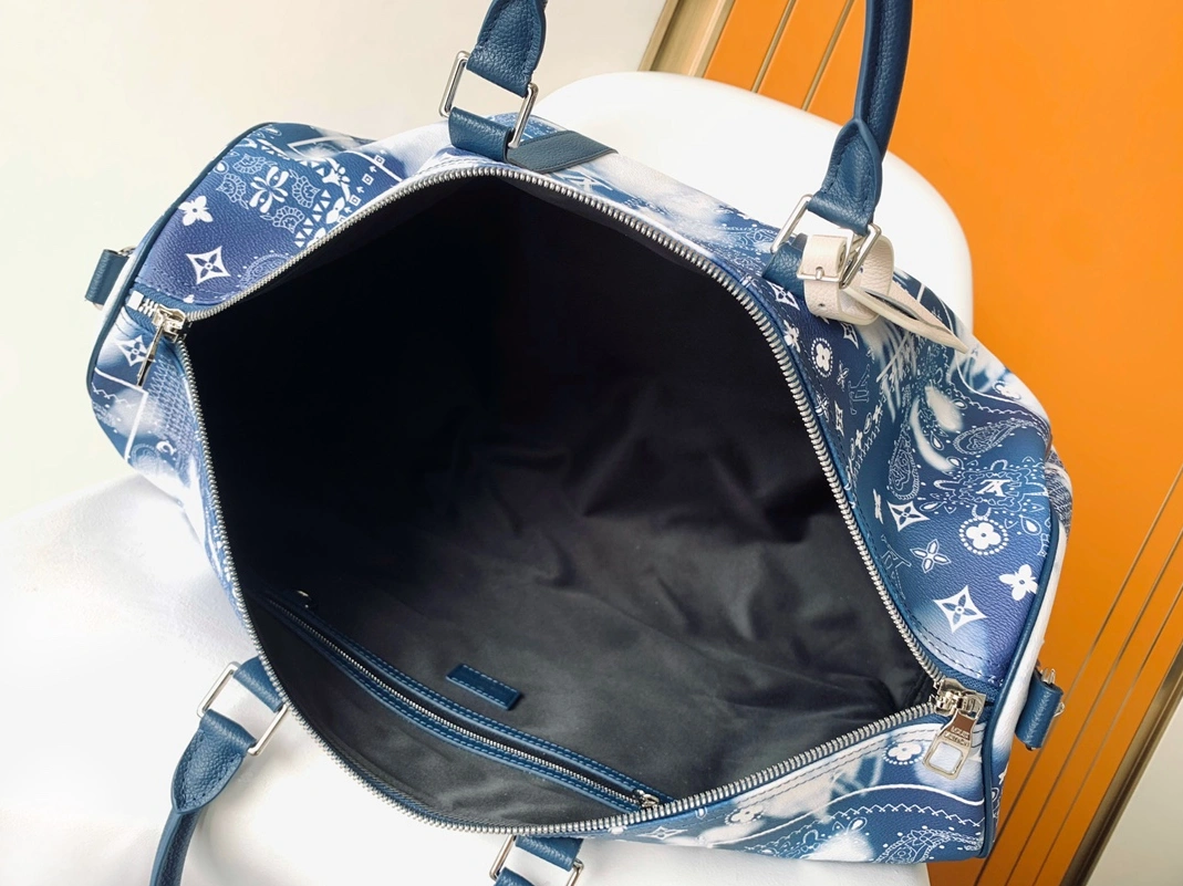 Louis Vuitton AAA Travel Bags Popular 3544 - Image 8