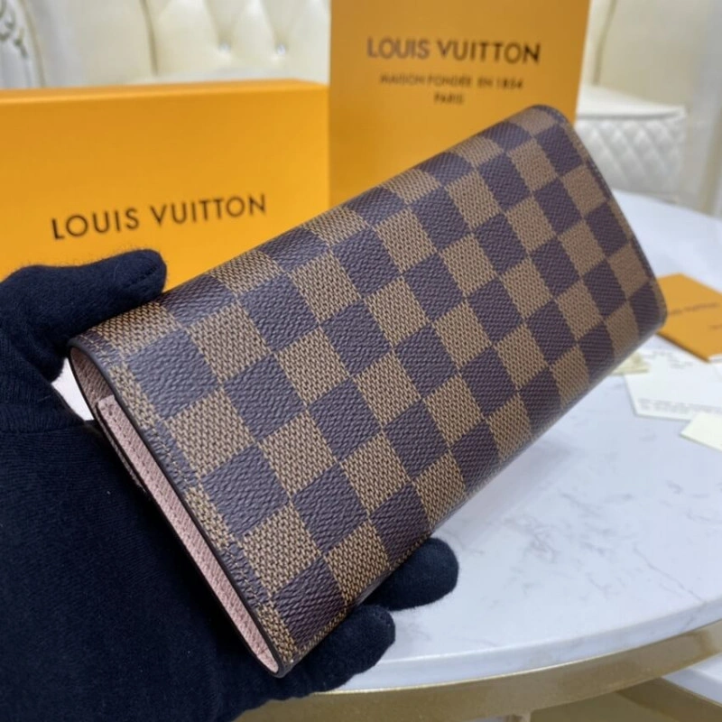 4 credit Louis Vuitton Damier Ebene Emilie Wallet Pink - Image 4