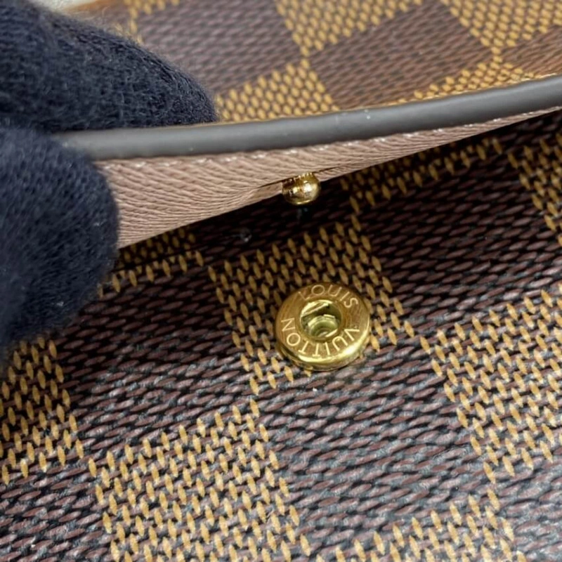 4 credit Louis Vuitton Damier Ebene Emilie Wallet Pink - Image 7