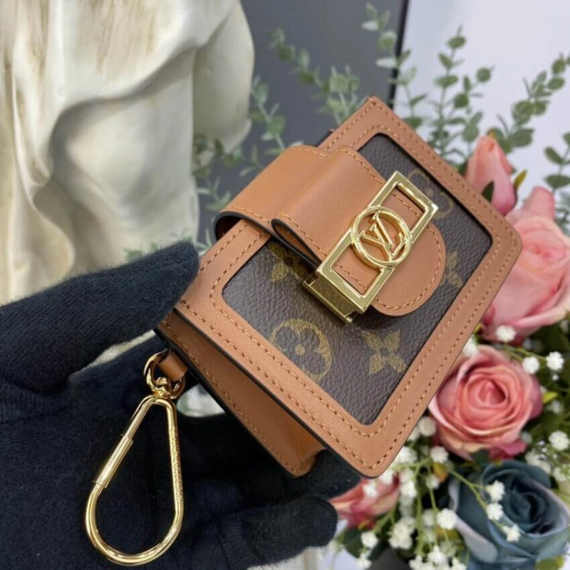 Flat pock Louis Vuitton Dauphine Multicartes - Image 3