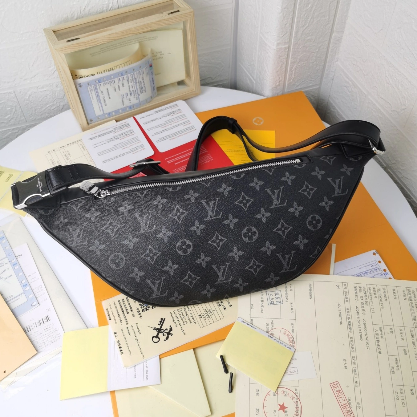 Louis Vuitton LV AAA Man Pockets Timeless 7653 - Image 3