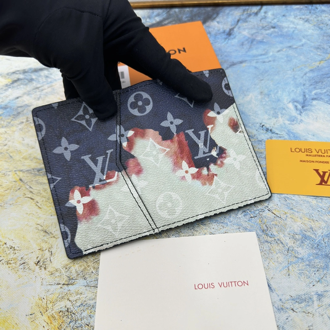 Louis Vuitton LV Card Case For Unisex ModernLook 8548 - Image 6