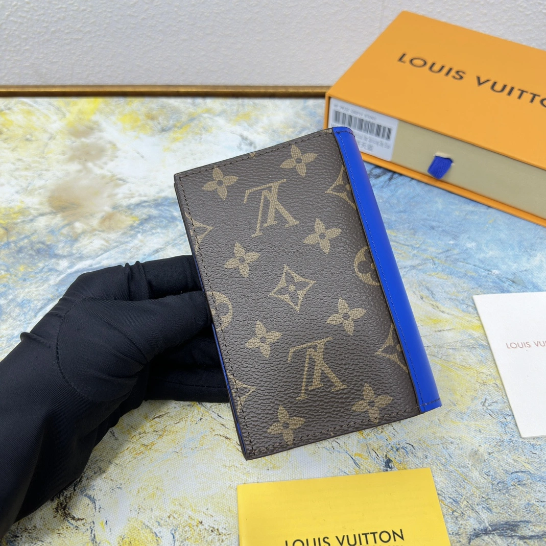 Louis Vuitton LV Card Case For Unisex Refined 2760