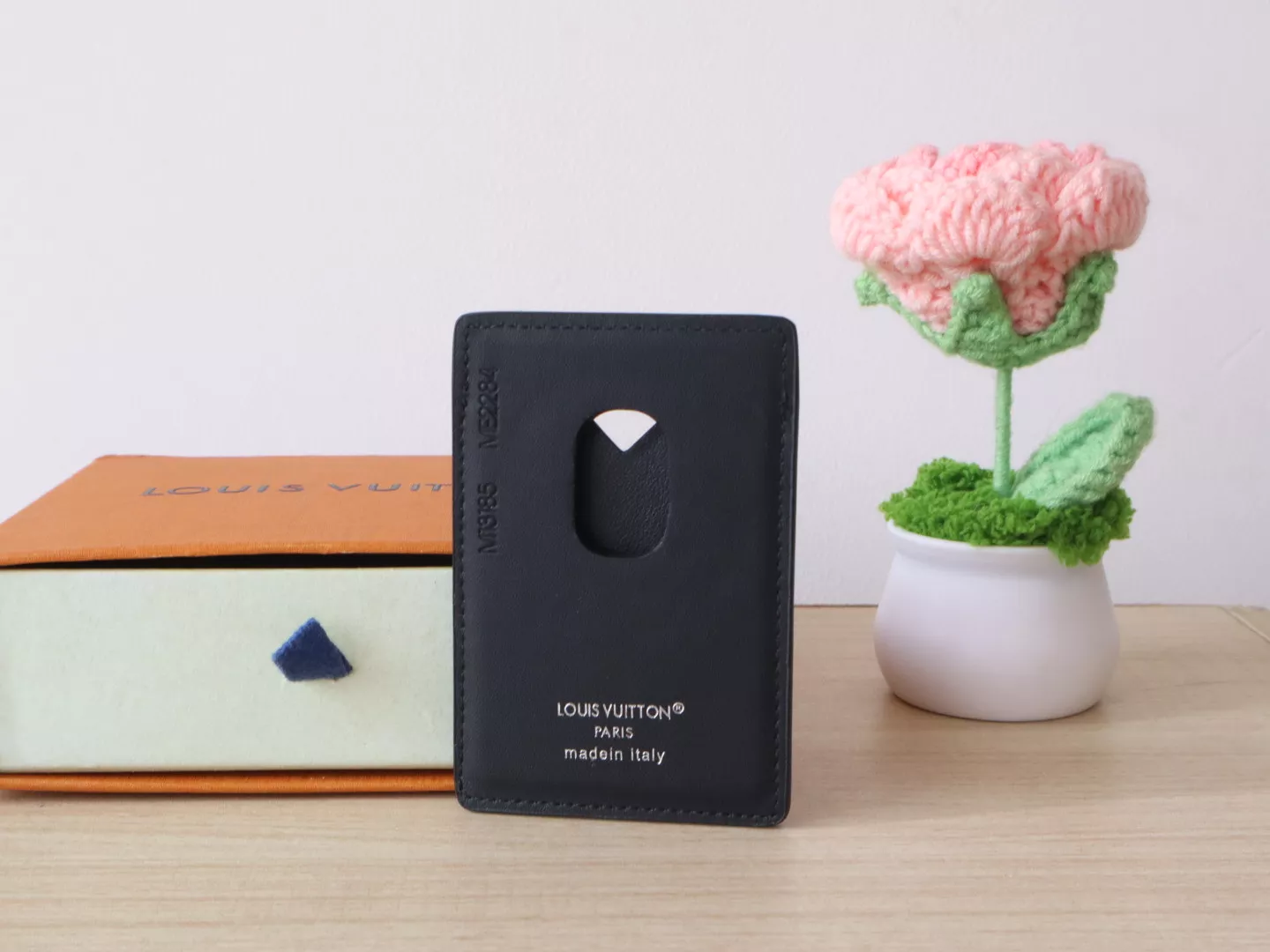 Louis Vuitton LV Card Case For Women Durable 972