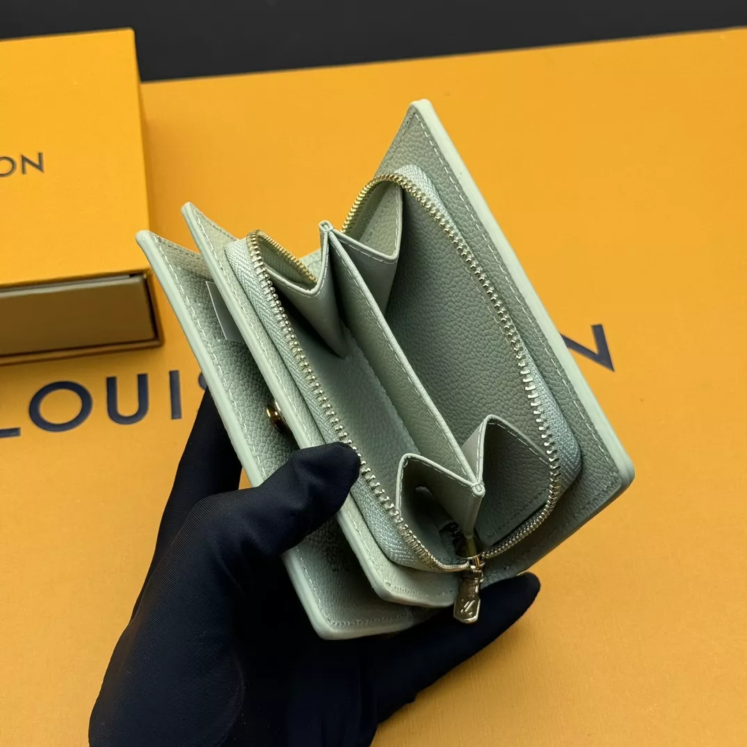 Louis Vuitton LV Card Case For Women Unique 5956 - Image 6