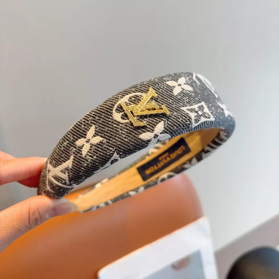 Louis Vuitton LV Headband For Women Durable 1038 - Image 3