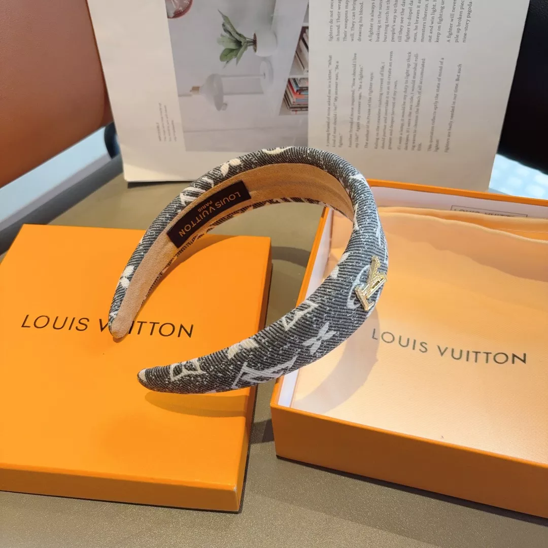 Louis Vuitton LV Headband For Women Durable 1038 - Image 6