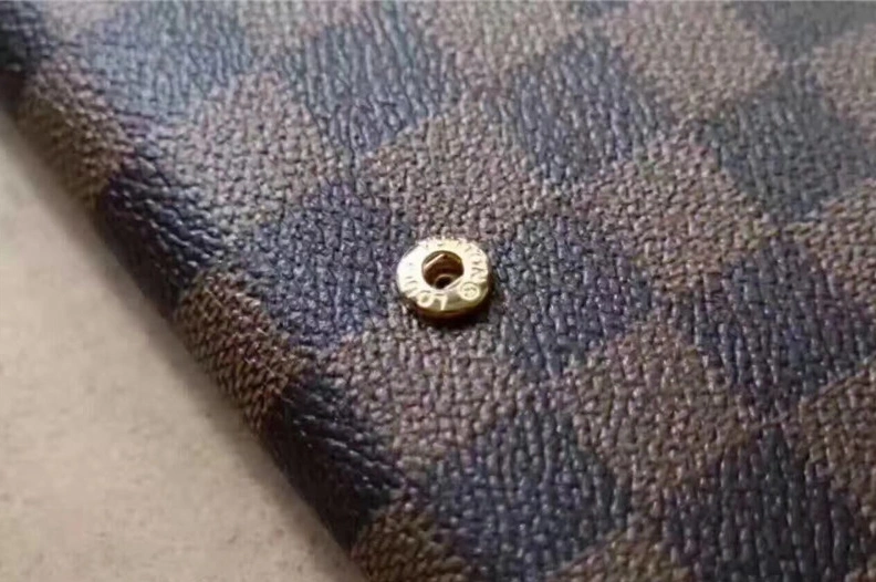 Louis Vuitton LV Quality Wallets Resilient 9369 - Image 5