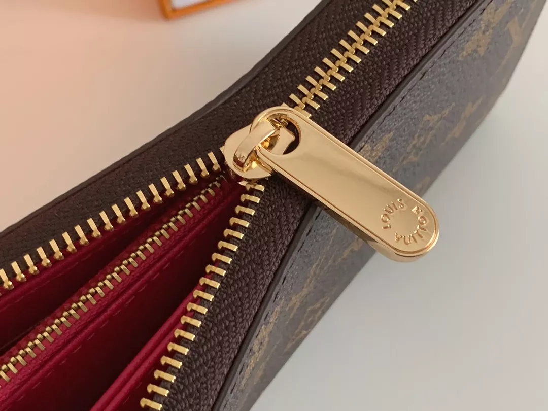 Louis Vuitton LV Wallets In Rose Red Modern 3923 - Image 7