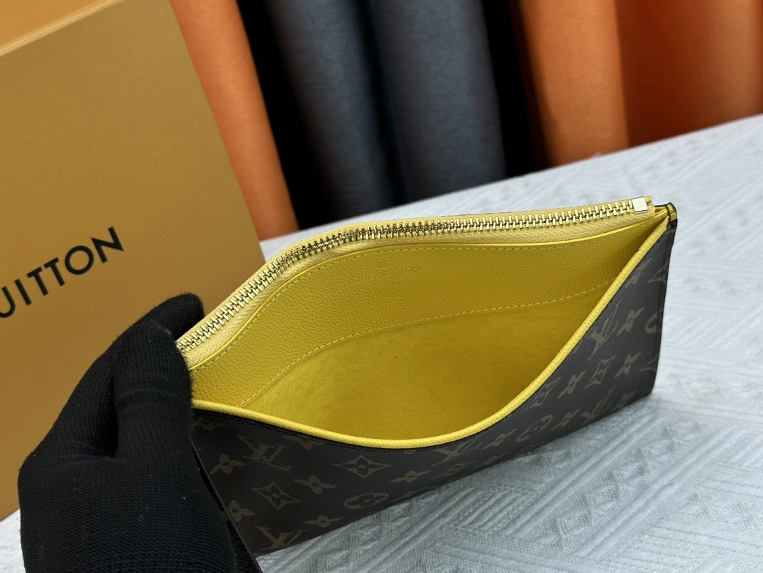 Louis Vuitton LV Wallets Resilient 3871 - Image 7