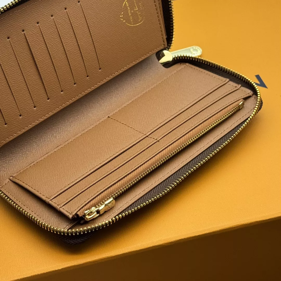 Louis Vuitton LV Wallets Sophisticated 5862 - Image 6