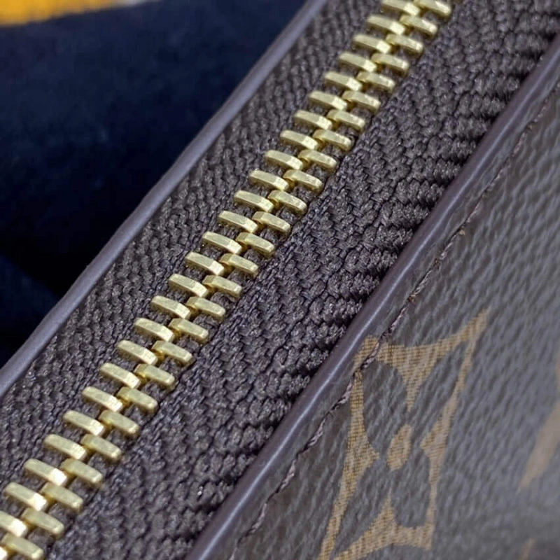 Goldcolou Louis Vuitton Monogram Canvas Zippy Coin Purse - Image 6