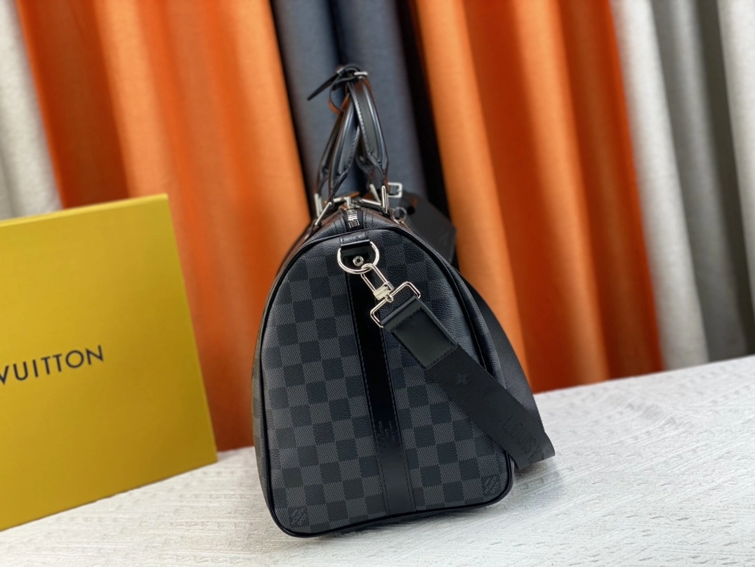 Louis Vuitton Travel Bags DailyWear 7141