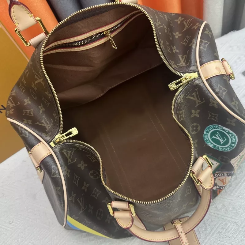 Louis Vuitton Travel Bags Flexible 4282 - Image 8