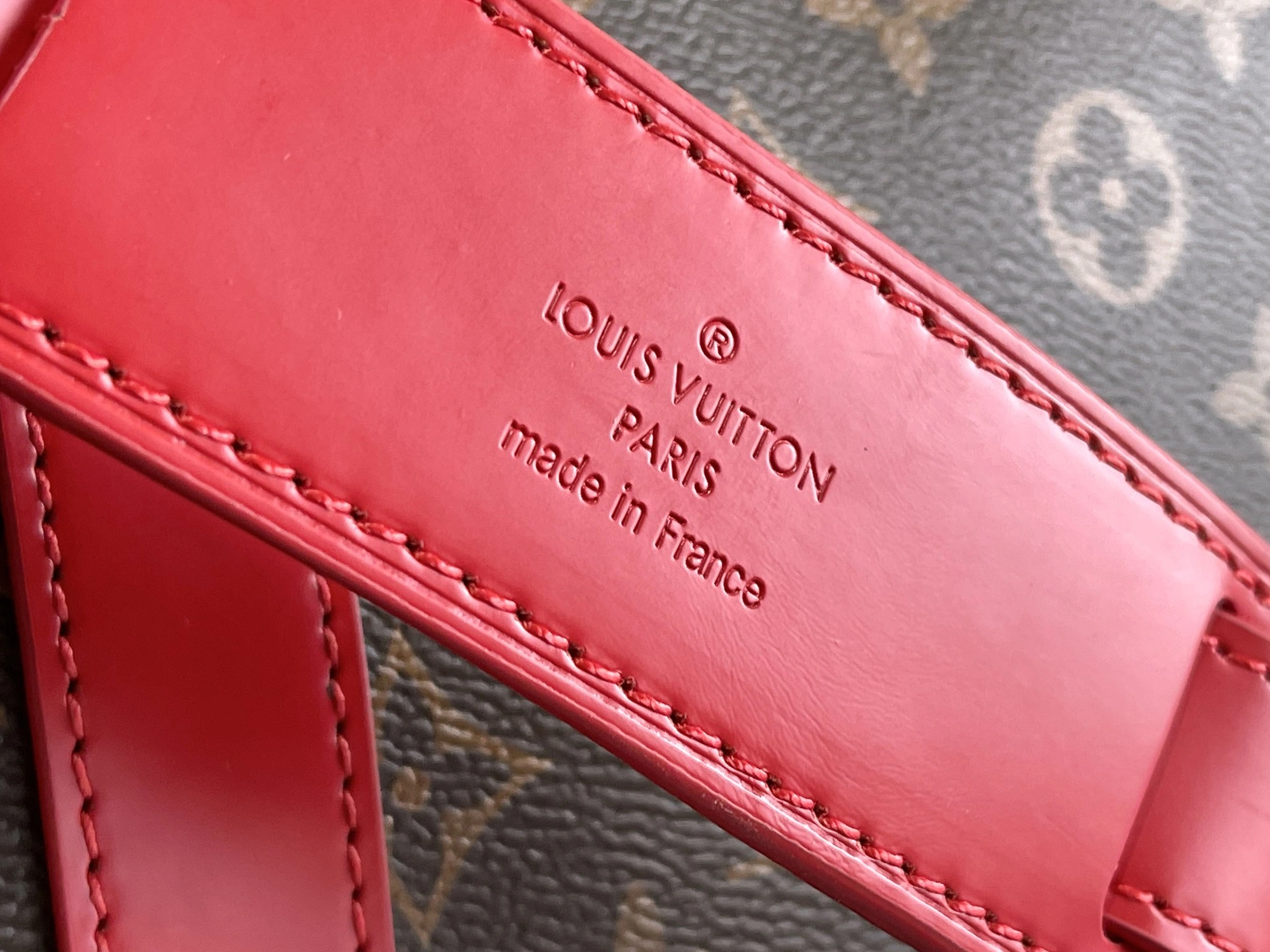 Louis Vuitton Travel Bags In Coffee Flexible 5000 - Image 4