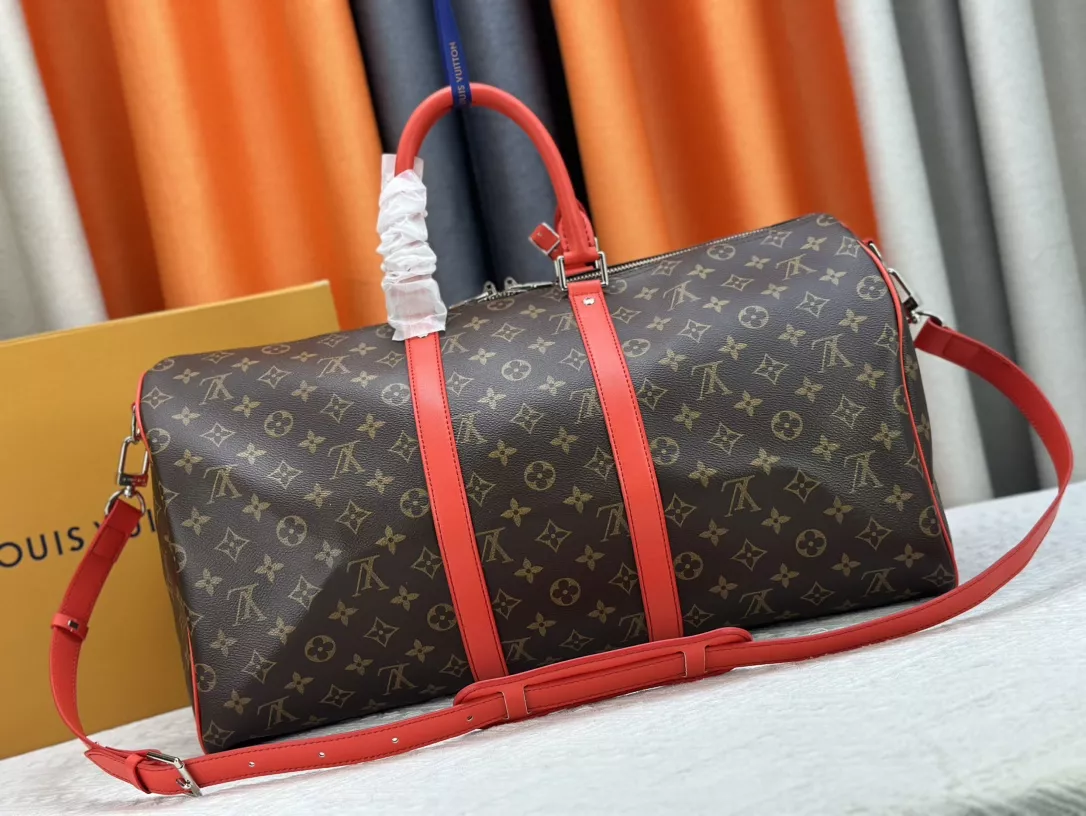 Louis Vuitton Travel Bags Minimalist 953 - Image 3