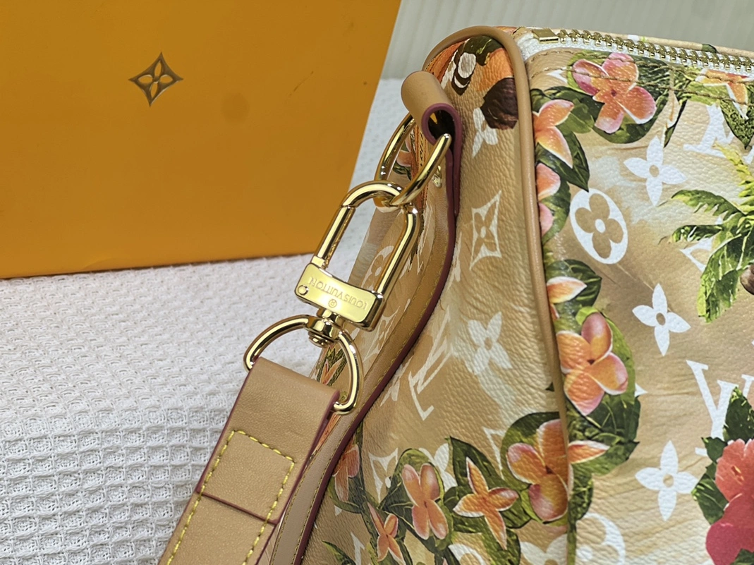 Louis Vuitton Travel Bags Resilient 2938 - Image 7