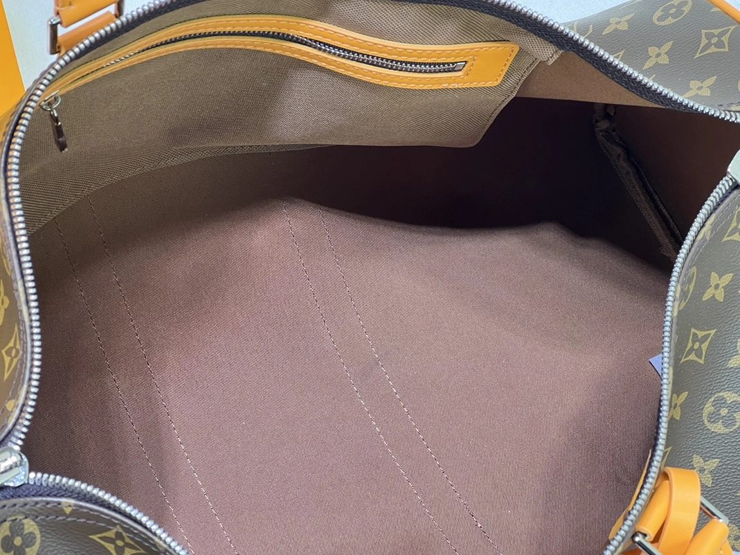 Louis Vuitton Travel Bags Sleek 6932 - Image 7