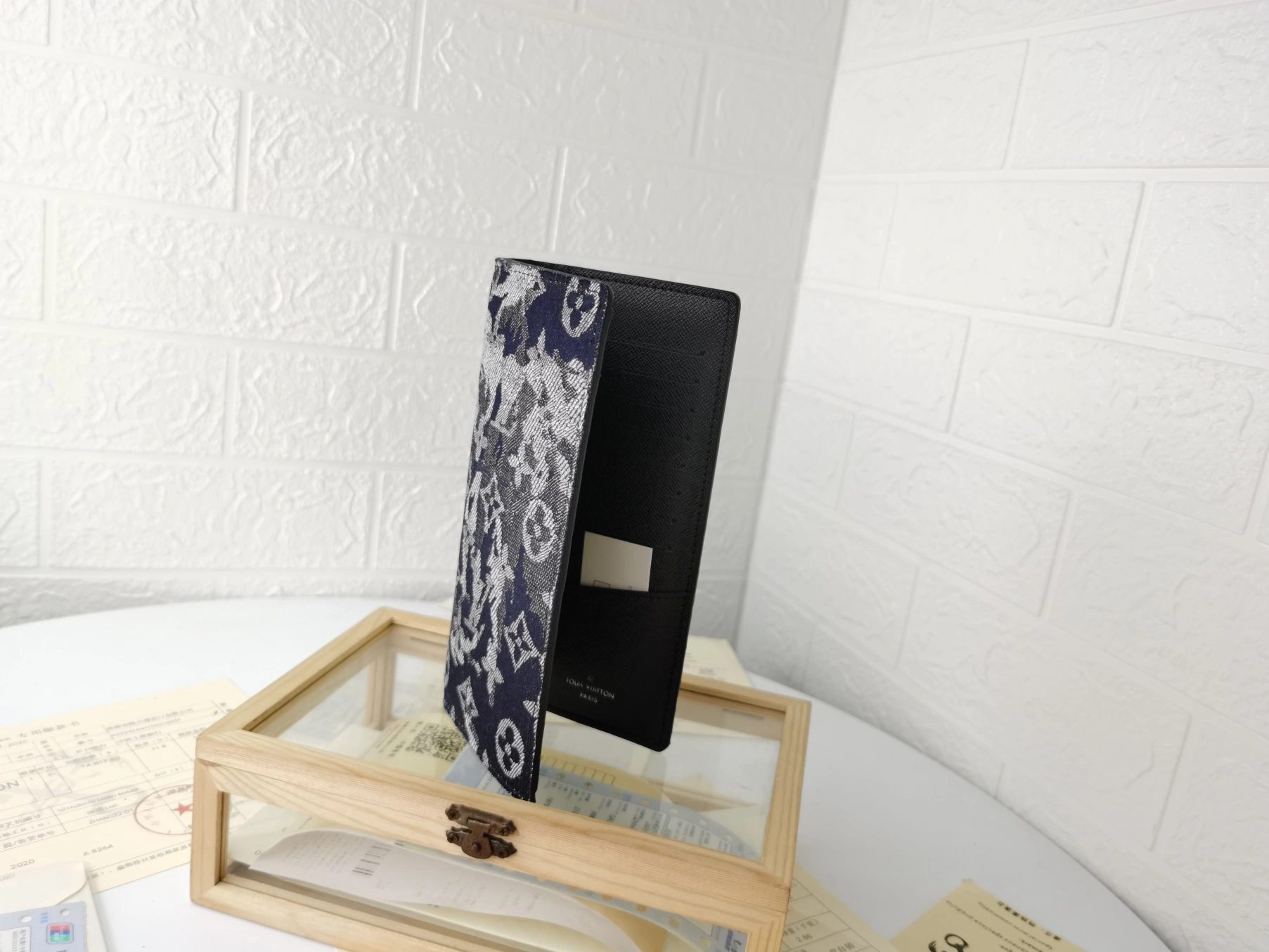 Minimalist 3298 Louis Vuitton LV Card Case For Unisex