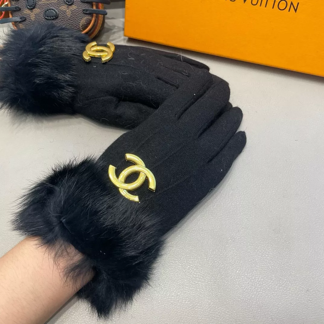 Minimalist 627 Chanel Gloves For Women - Image 6