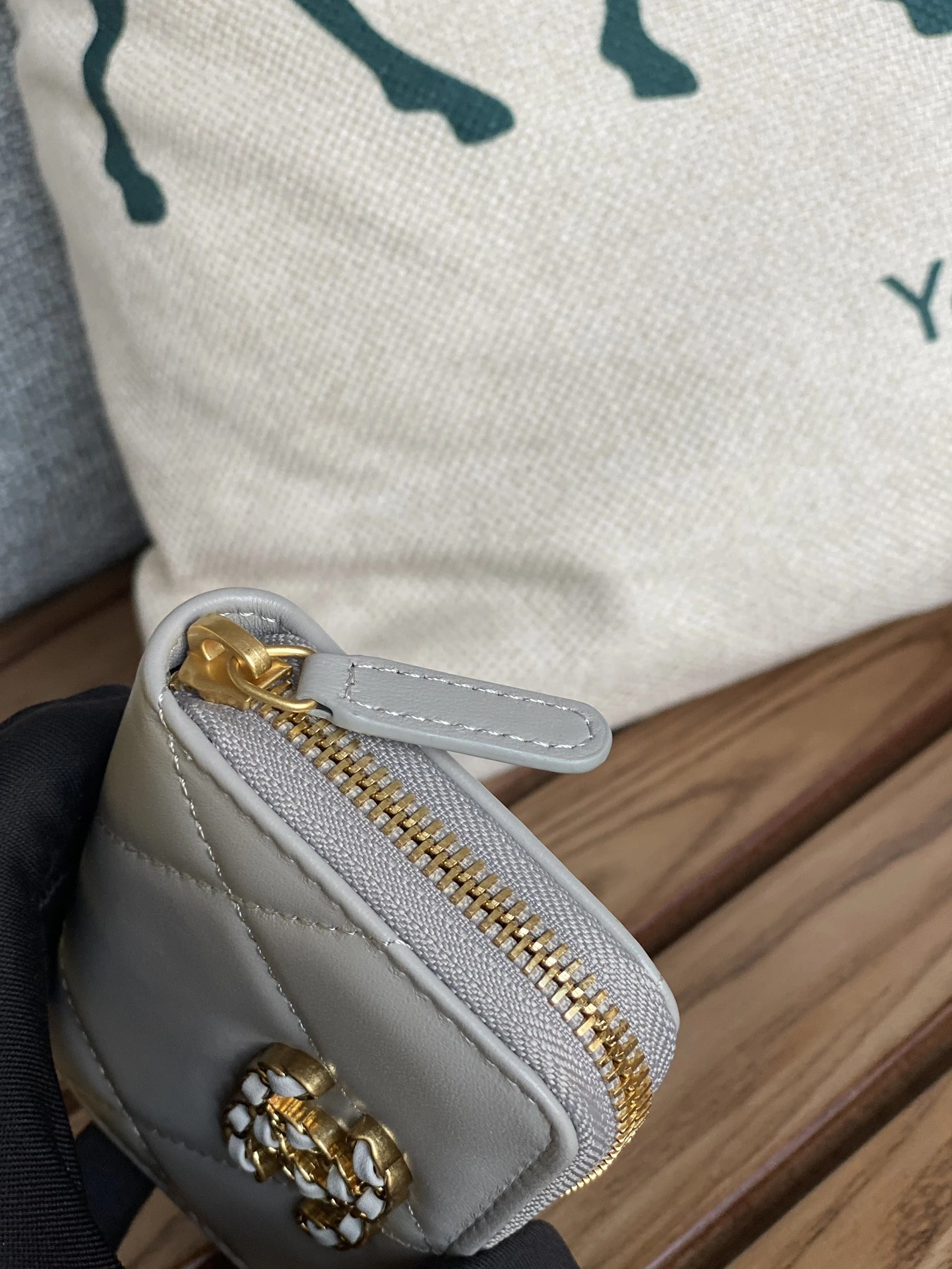 Modern 1964 Chanel Wallets - Image 5