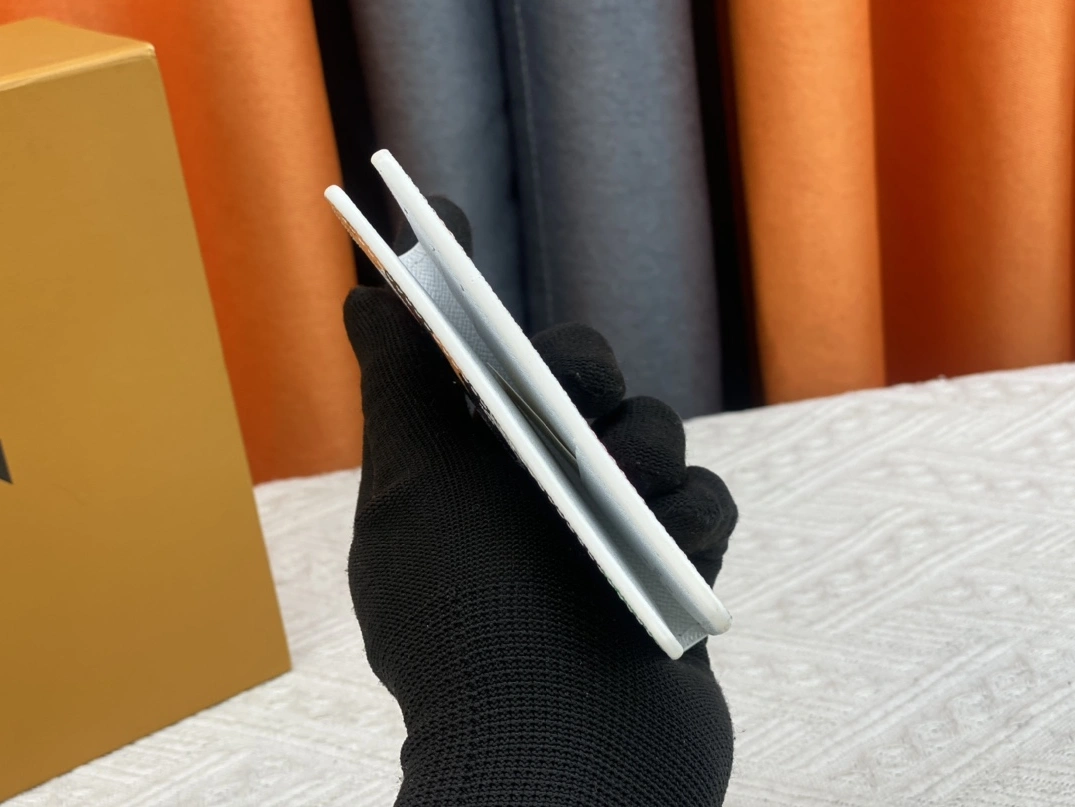 Modern 7798 Louis Vuitton LV Card Case For Unisex - Image 4