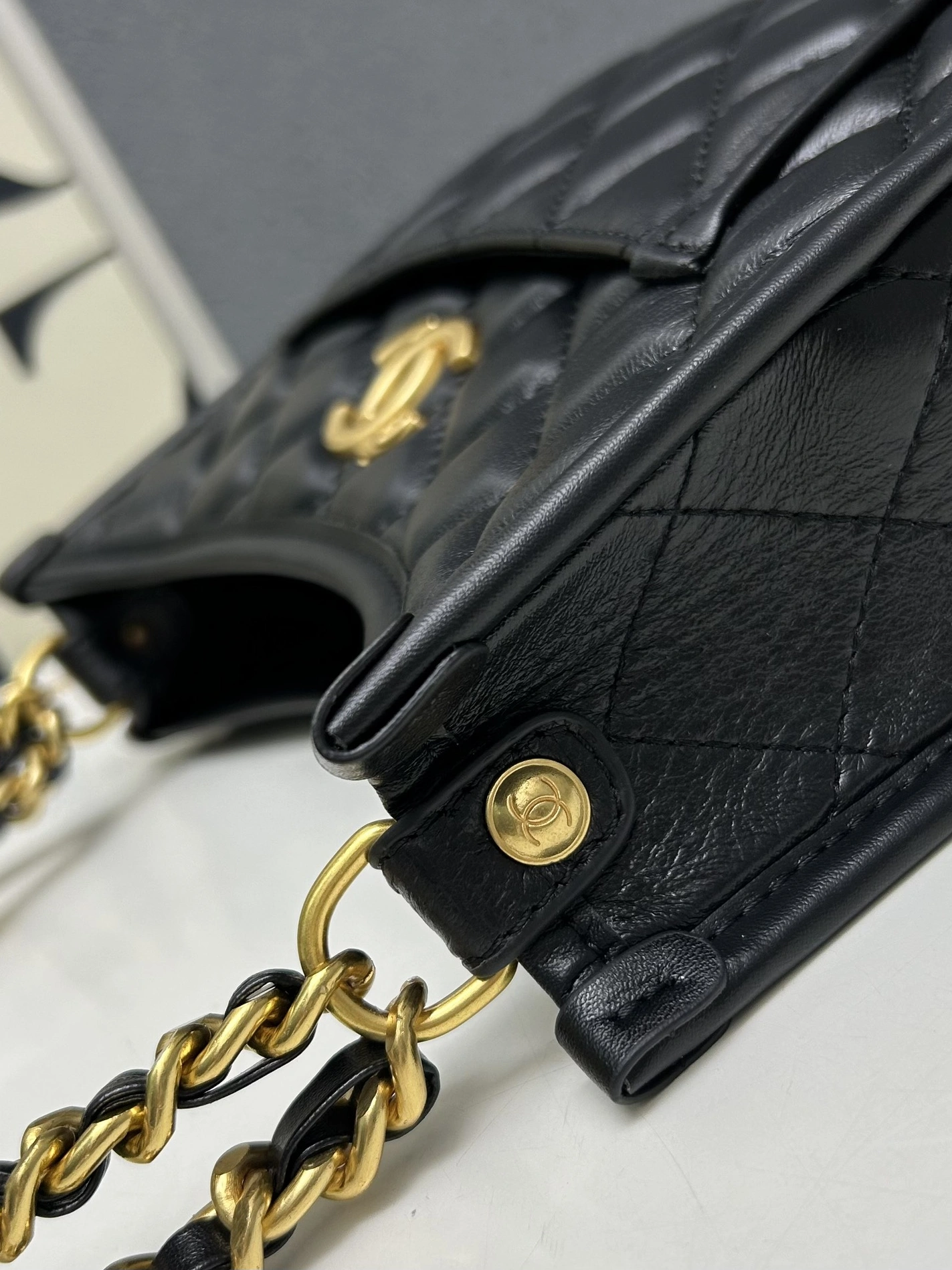 ModernLook 2066 Chanel AAA Quality Shoulder Bags For Women - Image 5