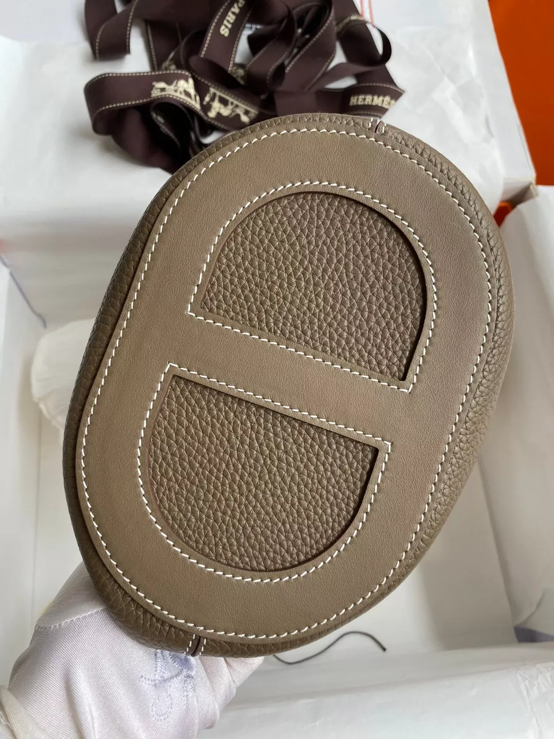 ModernLook 3594 Hermes AAA Quality Handbags In Gold For Women - Image 8