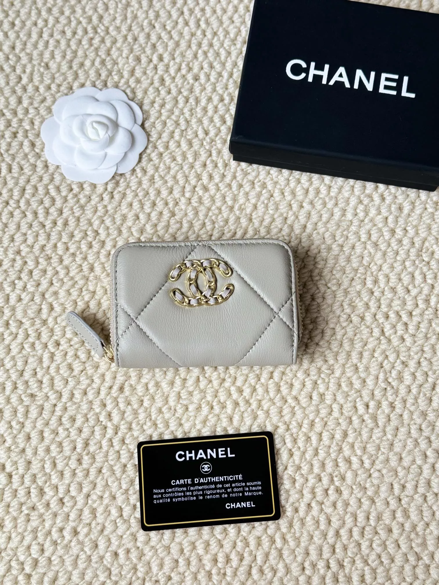 ModernLook 6934 Chanel Card Case - Image 3