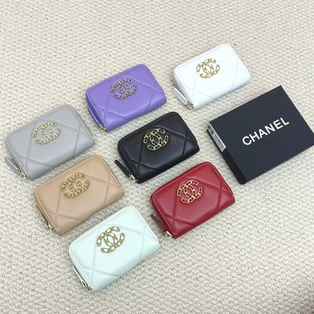 ModernLook 6934 Chanel Card Case - Image 7