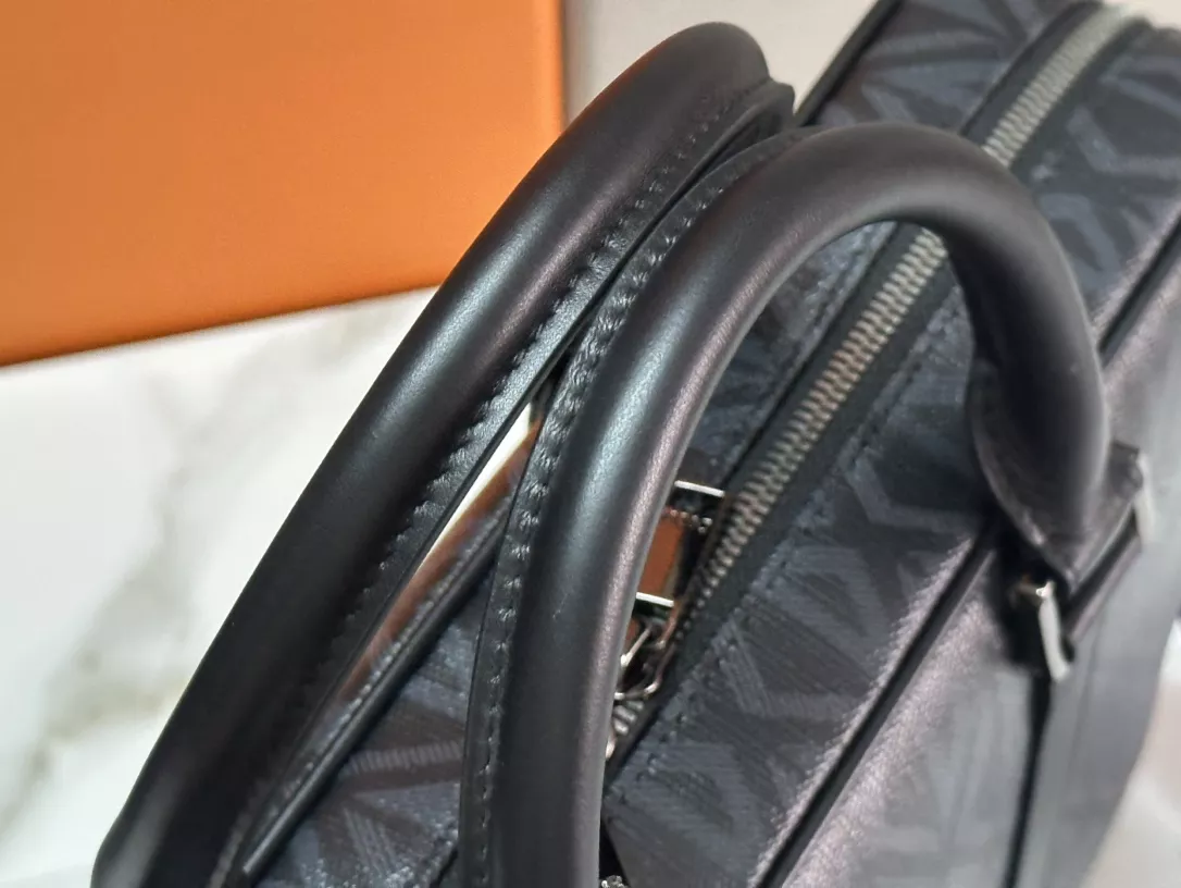 ModernLook 7271 Christian Dior AAA Man Handbags - Image 7