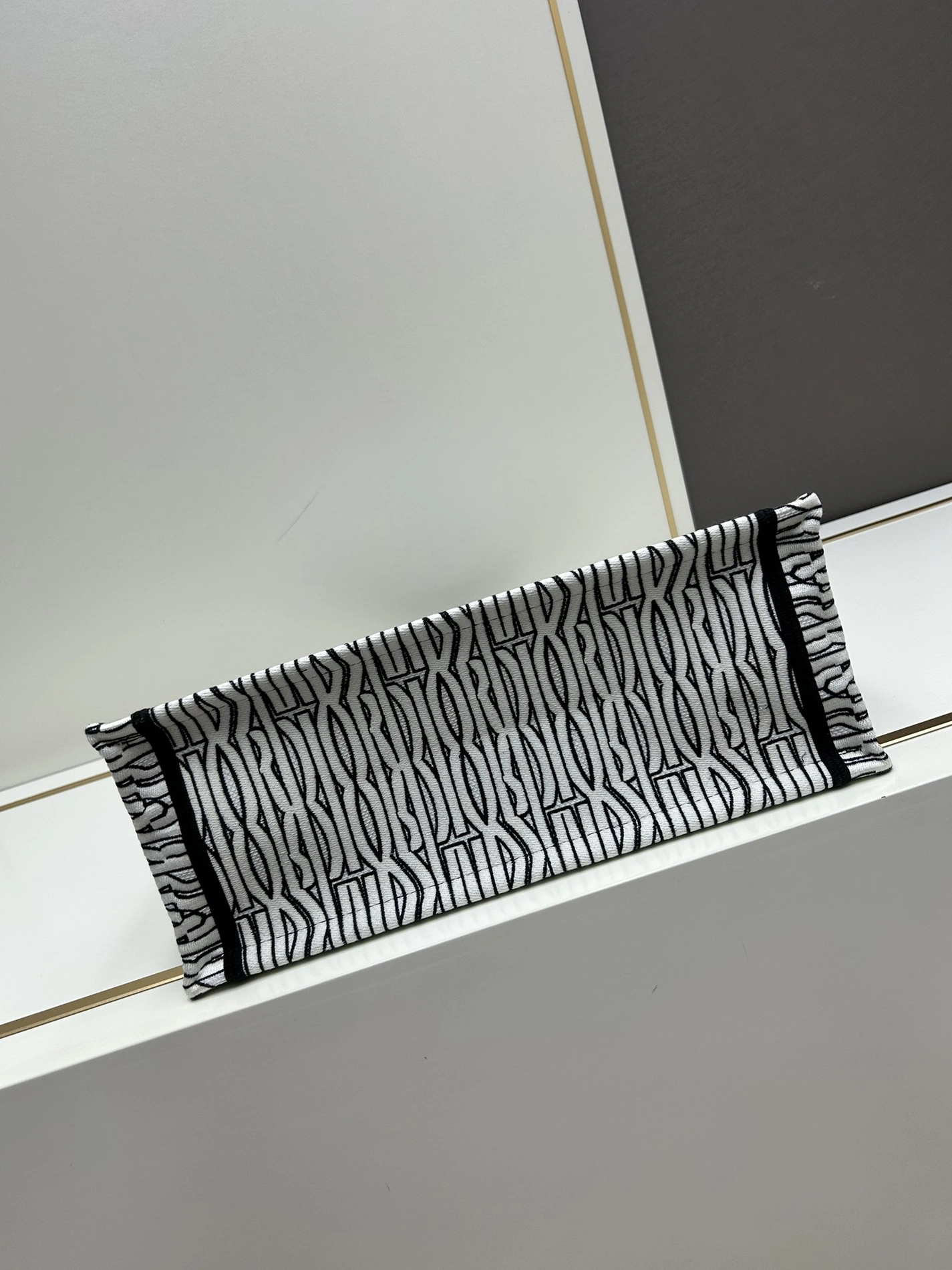 ModernLook 8048 Christian Dior AAA Quality Tote-Handbags For Women - Image 5